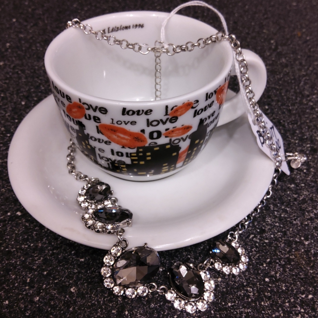 Necklace With Black Stones / Faux Diamond Nwot